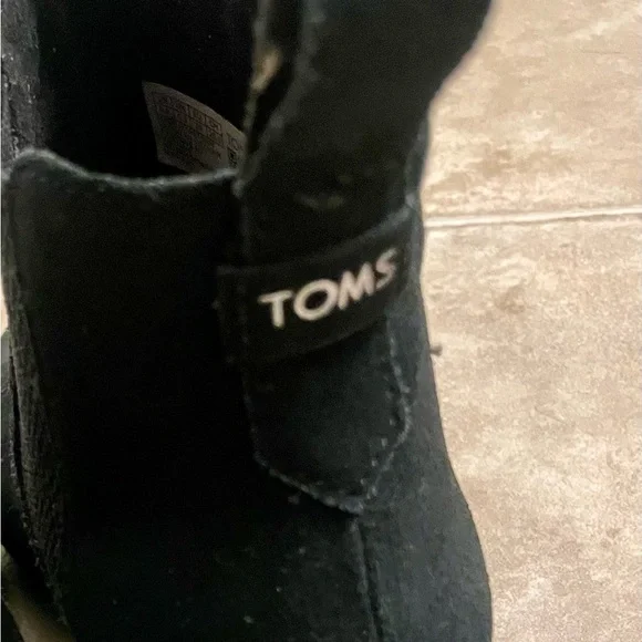 TOMS Chic Black Suede Wedge Booties - Picture 5 of 8